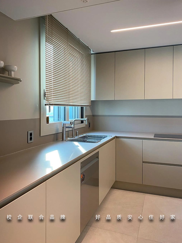 極簡(jiǎn)輕奢風(fēng)的美學(xué)與實(shí)用主義融合