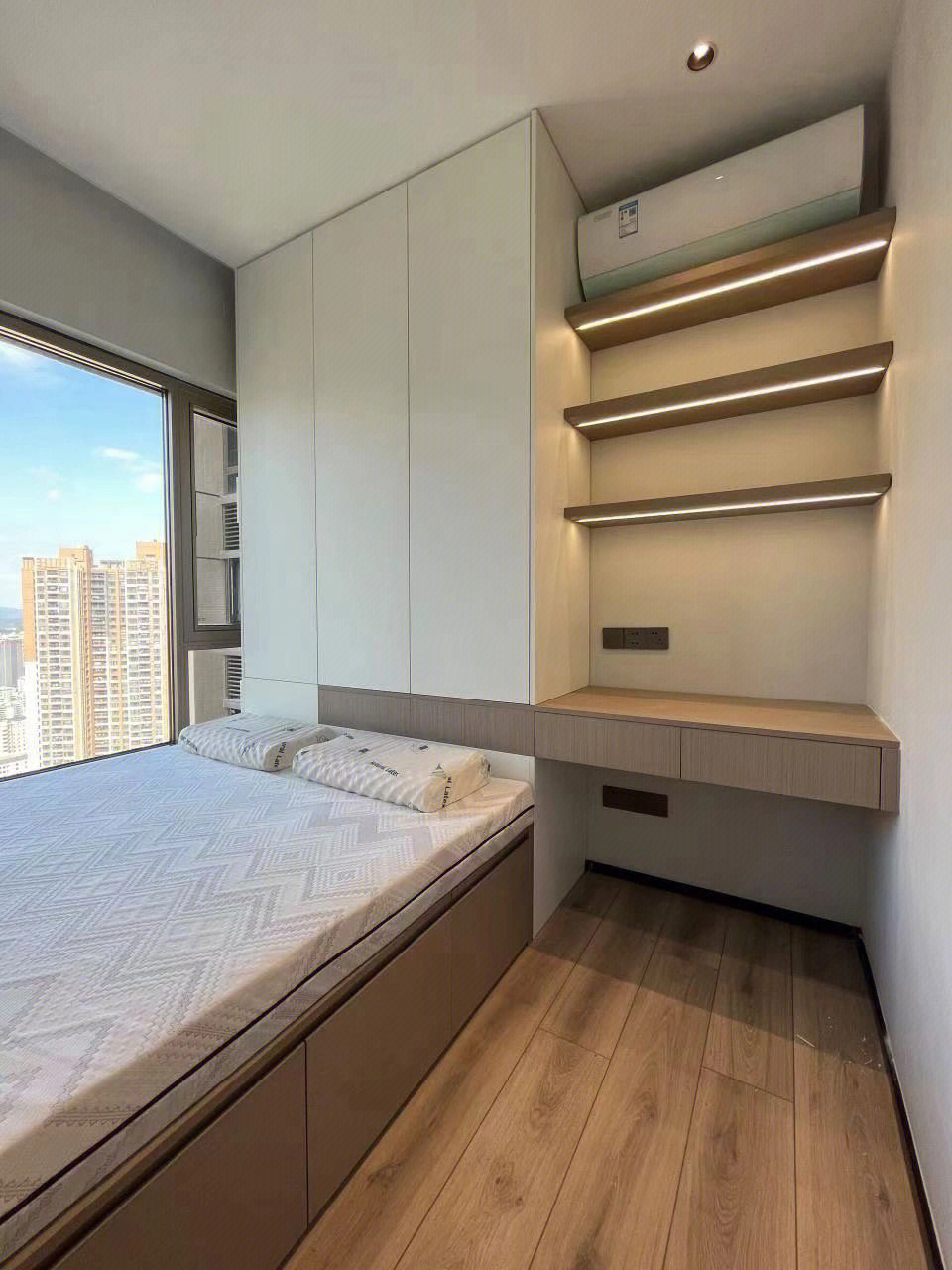 小戶型必看：榻榻米把 “睡、學、囤” 揉進 10㎡里